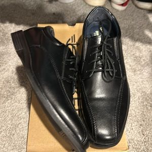 Dockers dress shoes
